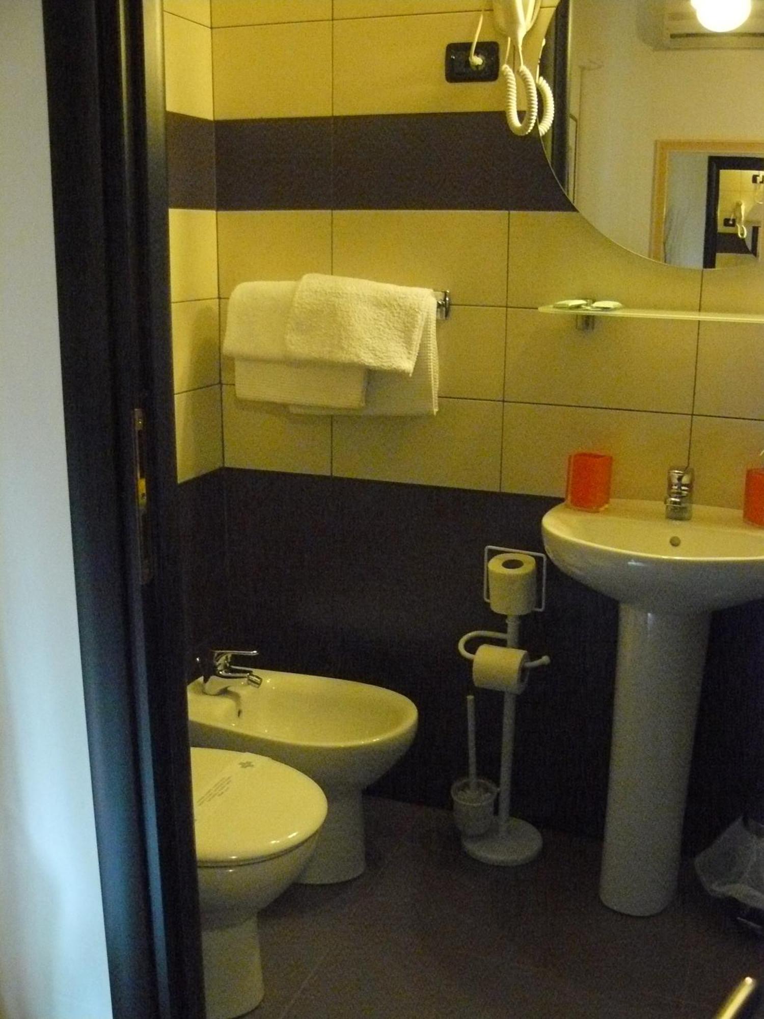 Hotel Vittoriano Turyn Zewnętrze zdjęcie